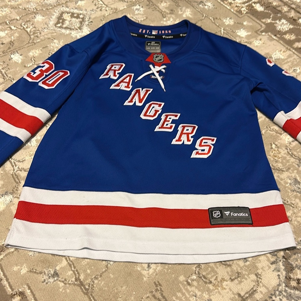 Boys ranger jersey.  Slightly used. Great condition